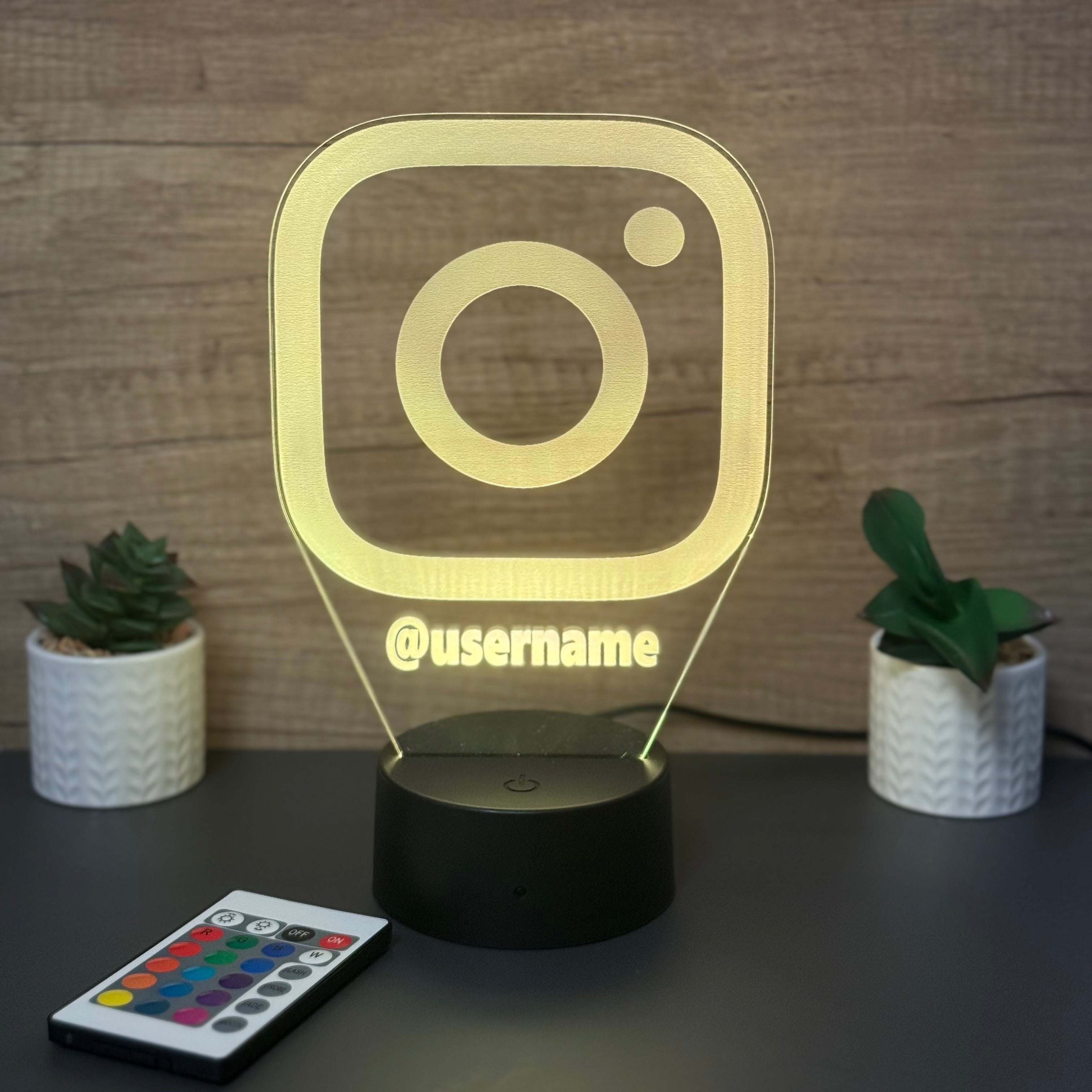 lampa 3d instagram