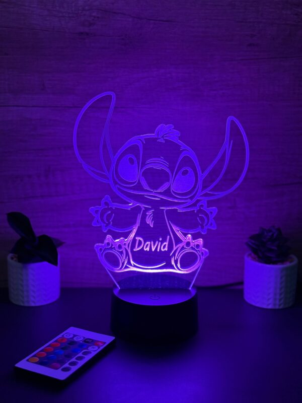lampa 3d personalizata stitch