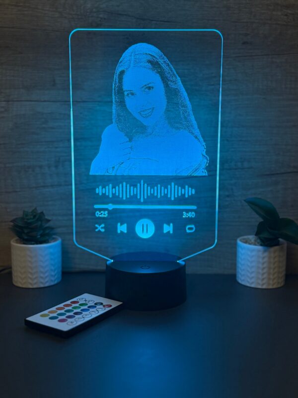 lampa 3d personalizata music player lampa 3d personalizata music player